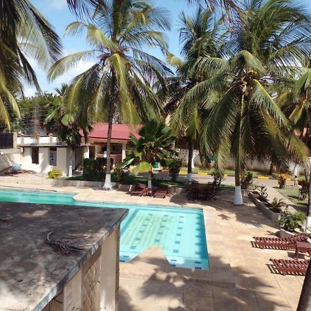 Glory Holiday Resort Mombasa Extérieur photo