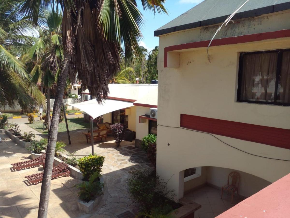 Glory Holiday Resort Mombasa Extérieur photo