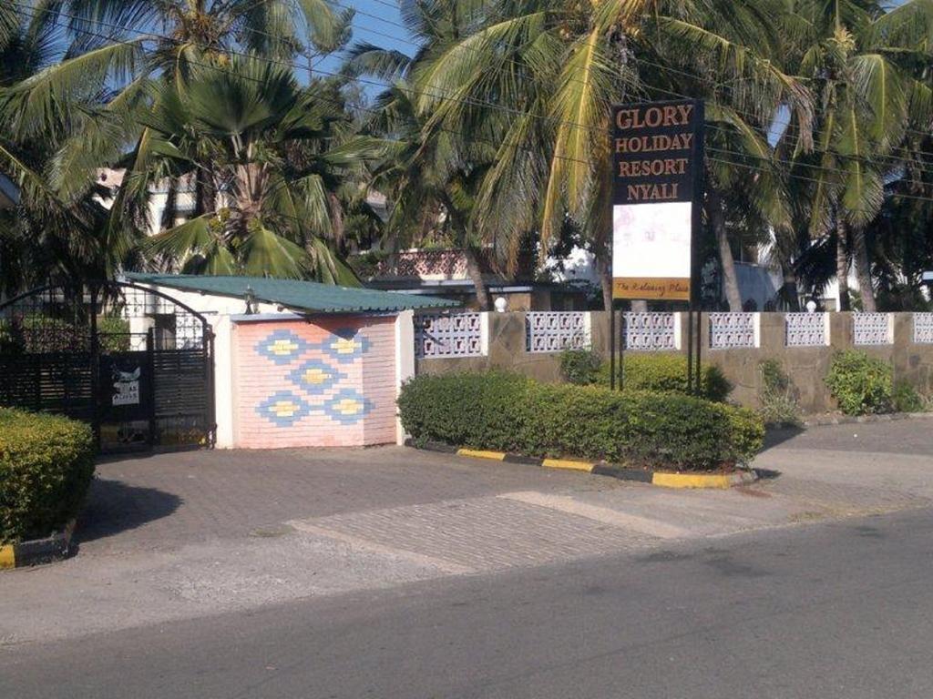 Glory Holiday Resort Mombasa Extérieur photo