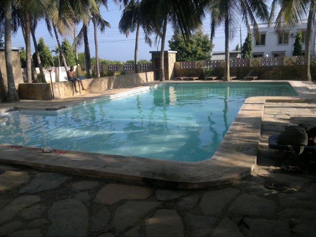 Glory Holiday Resort Mombasa Extérieur photo