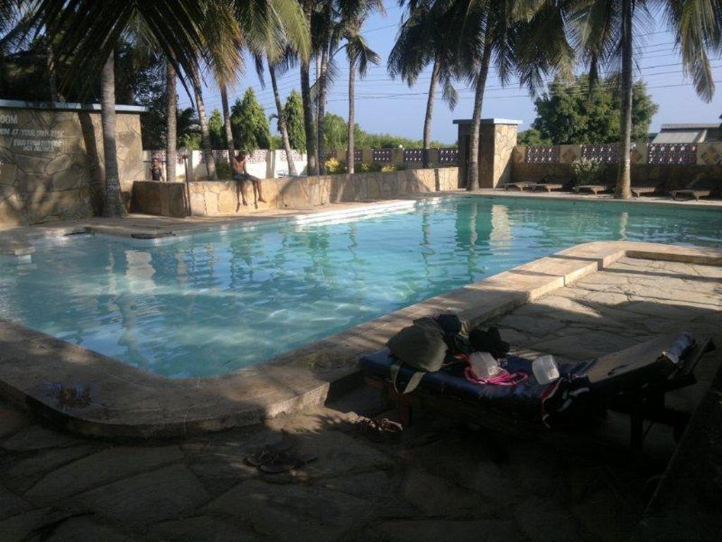 Glory Holiday Resort Mombasa Extérieur photo